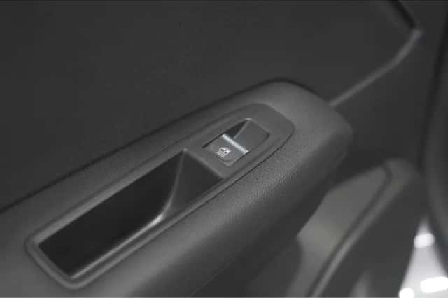 Renault Captur (2024) thumbnail 26