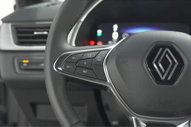 Renault Captur (2024) thumbnail 30