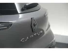 Renault Captur (2024) thumbnail 4
