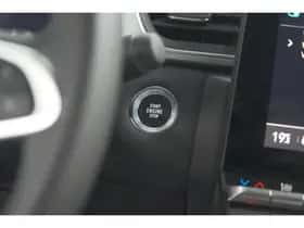 Renault Captur (2024) thumbnail 36