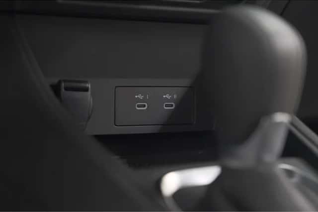 Renault Captur (2024) thumbnail 43