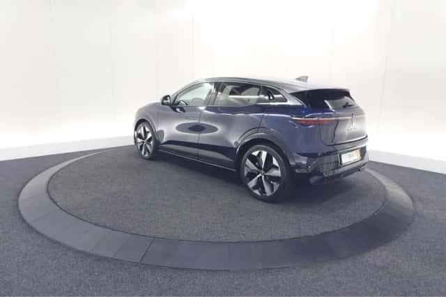 Renault Mégane E-Tech (2023) thumbnail 11