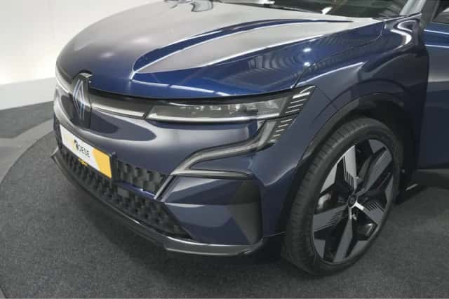 Renault Mégane E-Tech (2023) thumbnail 13