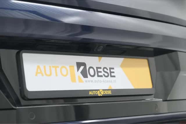 Renault Mégane E-Tech (2023) thumbnail 3