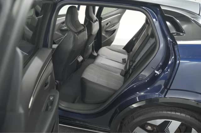 Renault Mégane E-Tech (2023) thumbnail 26