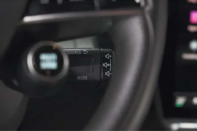 Renault Mégane E-Tech (2023) thumbnail 37