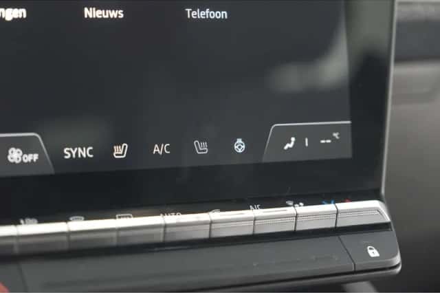 Renault Mégane E-Tech (2023) thumbnail 46