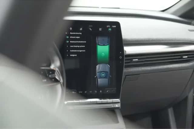 Renault Mégane E-Tech (2023) thumbnail 53