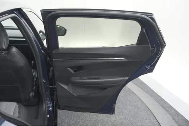 Renault Mégane E-Tech (2023) thumbnail 61