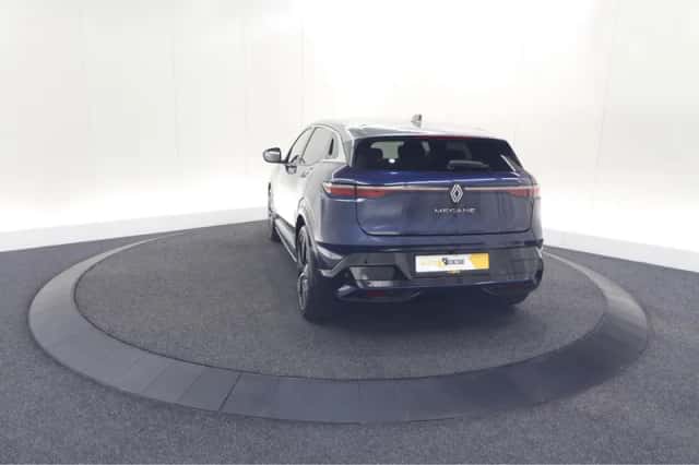 Renault Mégane E-Tech (2023) thumbnail 10