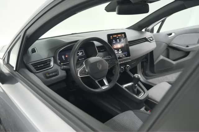 Renault Clio (2025) thumbnail 2