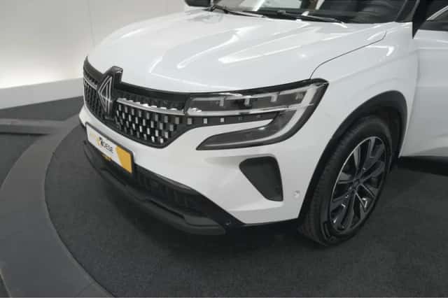 Renault Austral (2025) thumbnail 16