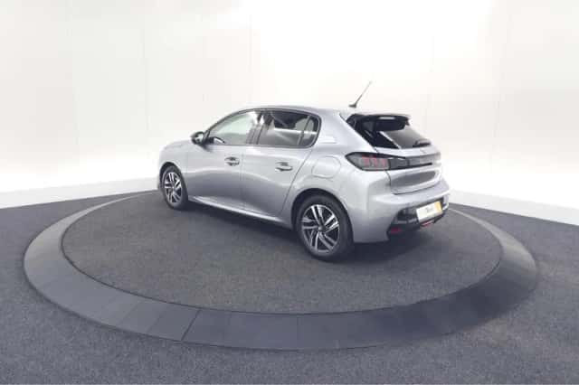 Peugeot 208 (2023) thumbnail 12