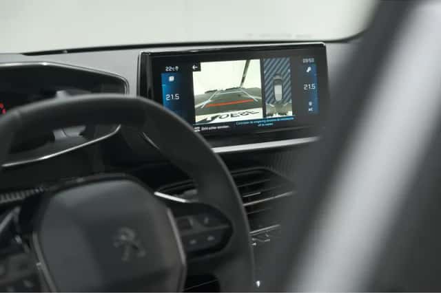 Peugeot 208 (2023) thumbnail 14