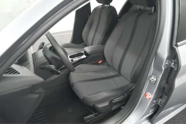 Peugeot 208 (2023) thumbnail 24