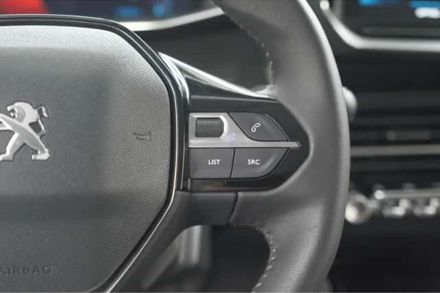 Peugeot 208 (2023) thumbnail 30
