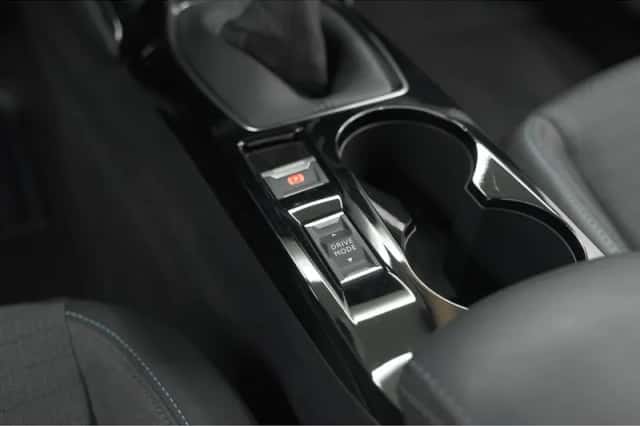 Peugeot 208 (2023) thumbnail 38