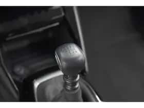 Peugeot 208 (2023) thumbnail 39