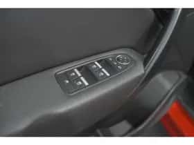 Renault Captur (2020) thumbnail 23