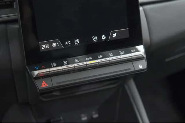 Renault Captur (2025) thumbnail 41