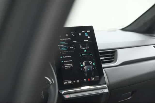 Renault Captur (2025) thumbnail 48