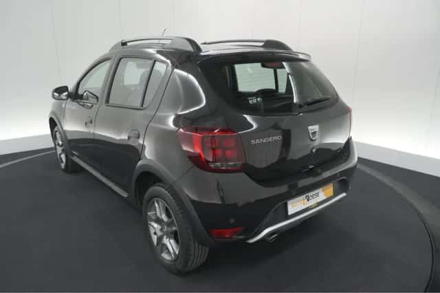 Dacia Sandero Stepway (2018) thumbnail 18