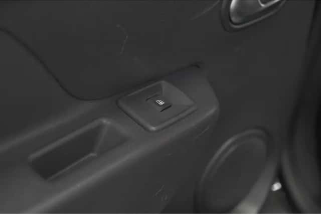 Dacia Sandero Stepway (2018) thumbnail 23