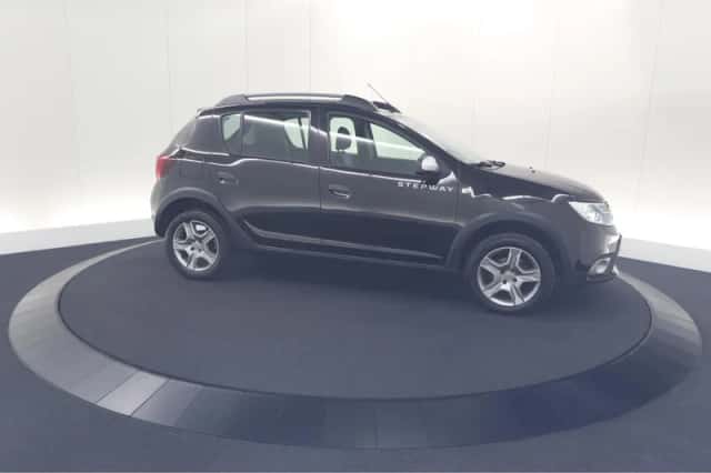Dacia Sandero Stepway (2018) thumbnail 8