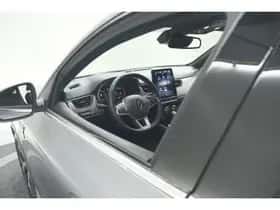 Renault Arkana (2024) thumbnail 2