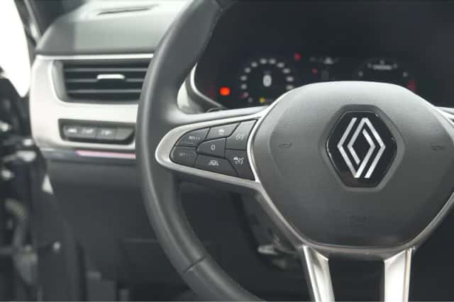 Renault Arkana (2024) thumbnail 30