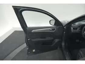 Renault Arkana (2024) thumbnail 53