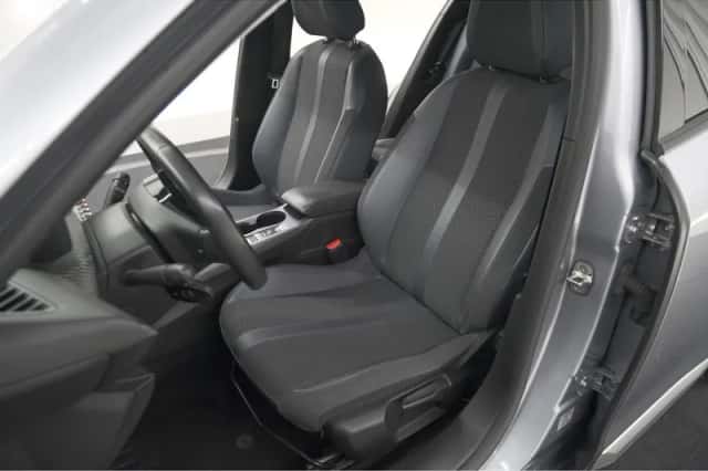 Peugeot 2008 (2020) thumbnail 23