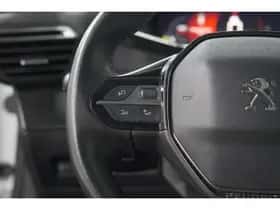 Peugeot 2008 (2020) thumbnail 28