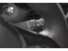 Peugeot 2008 (2020) thumbnail 31
