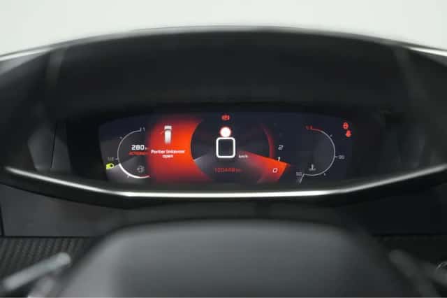 Peugeot 2008 (2020) thumbnail 35