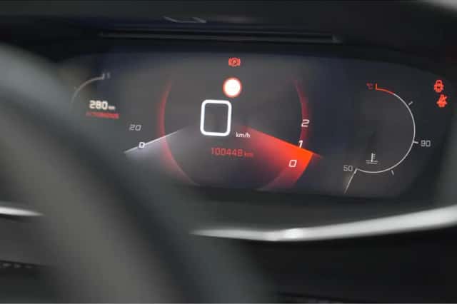 Peugeot 2008 (2020) thumbnail 36