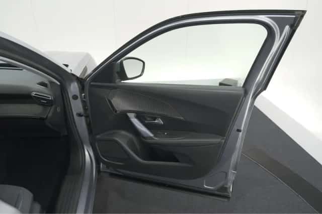 Peugeot 2008 (2020) thumbnail 56