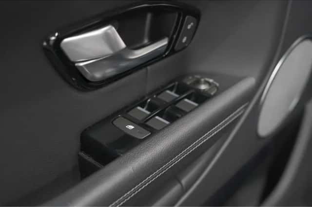 Land Rover Range Rover Evoque (2019) thumbnail 25