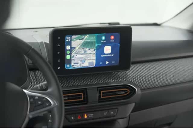 Dacia Sandero Stepway (2022) thumbnail 3