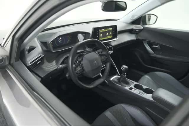 Peugeot 2008 (2020) thumbnail 2