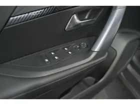 Peugeot 2008 (2020) thumbnail 24