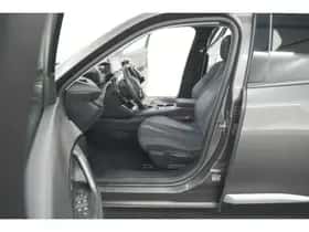 Peugeot 2008 (2020) thumbnail 25