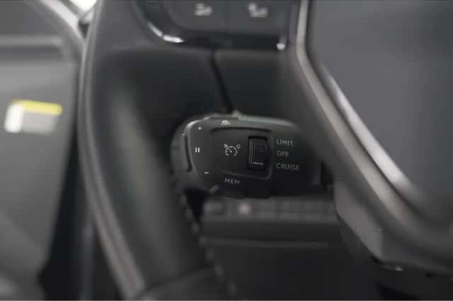 Peugeot 2008 (2020) thumbnail 35