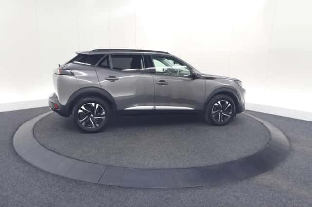 Peugeot 2008 (2020) thumbnail 9