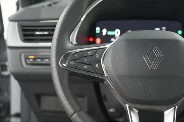 Renault Captur (2025) thumbnail 32