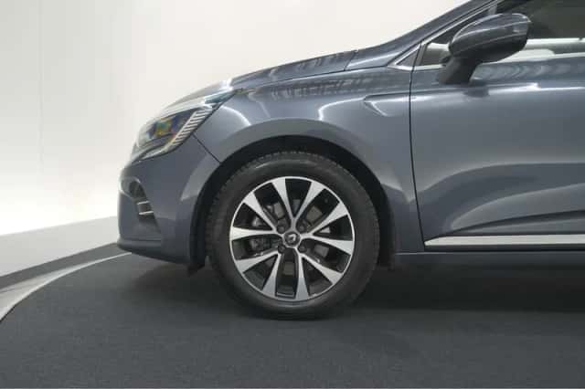 Renault Clio (2021) thumbnail 14