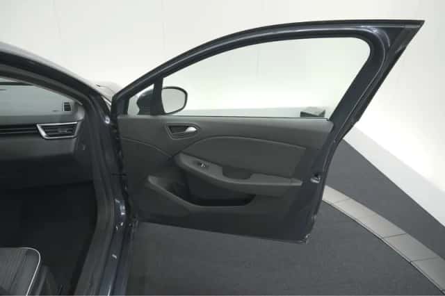 Renault Clio (2021) thumbnail 67