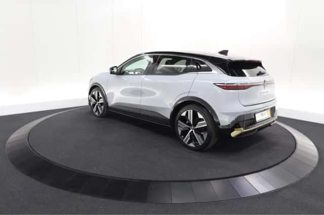 Renault Mégane E-Tech (2023) thumbnail 12