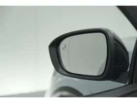 Renault Mégane E-Tech (2023) thumbnail 20