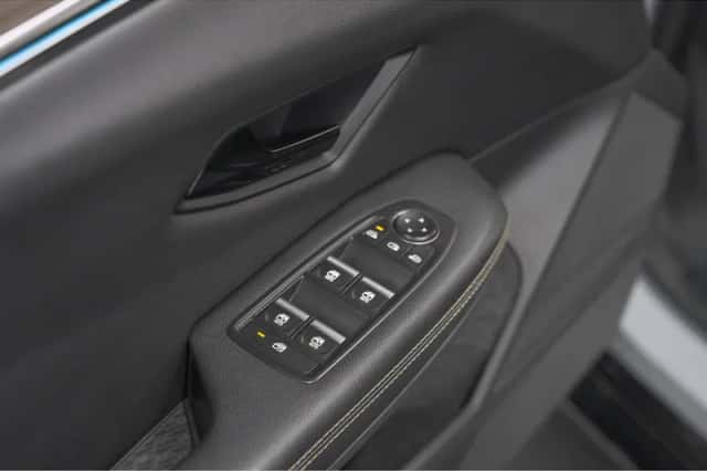 Renault Mégane E-Tech (2023) thumbnail 24